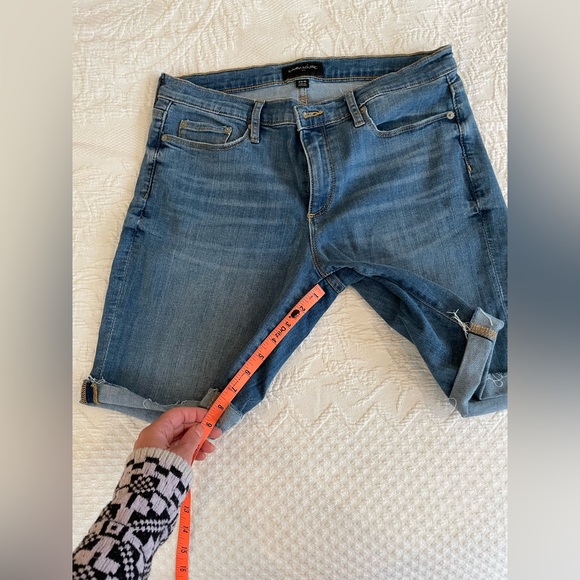 Banana Republic Denim shorts EUC 29 / 8 - Picture 9 of 9